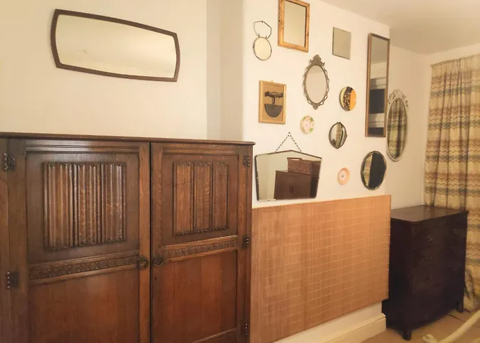 Light And Stylish Close To Centre Bristol