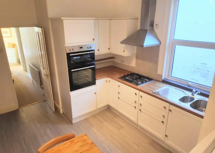 Light And Stylish Close To Centre Bristol