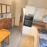 Light And Stylish Close To Centre Апартаменти Бристоль